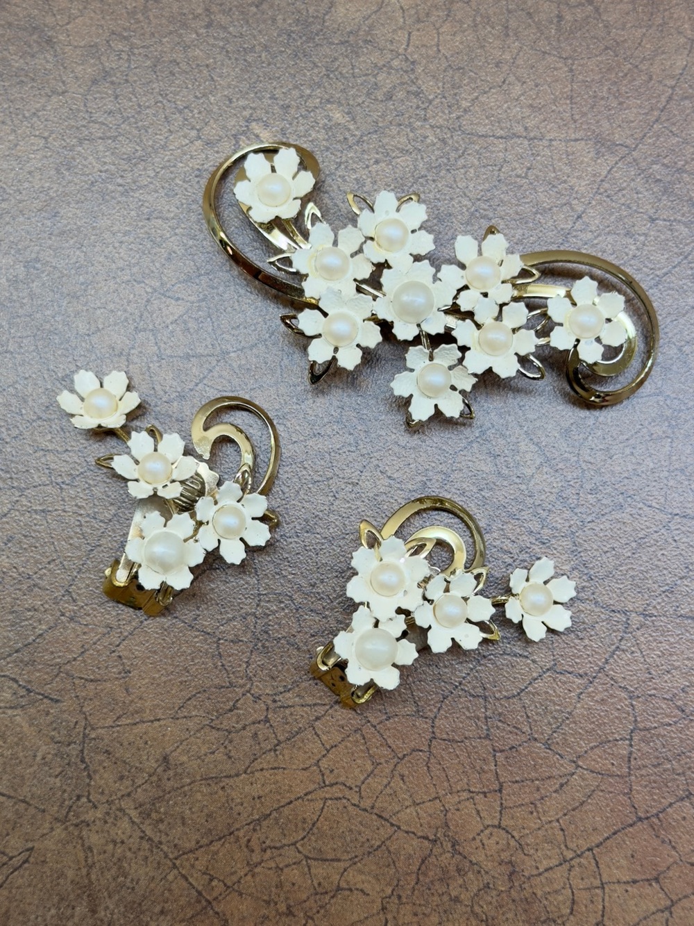 Vintage-Inspired White Floral Pearl Brooch and Clip-On Earring Set
